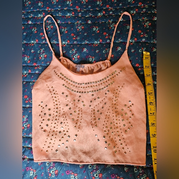 Womens Charlotte Russe Crop Top with Metal Details Size XS Flowy - Picture 2 of 5